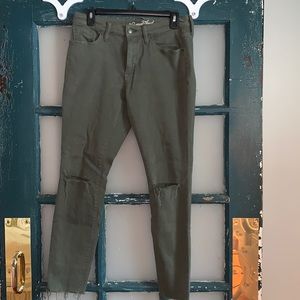 Universal Thread Jeans
